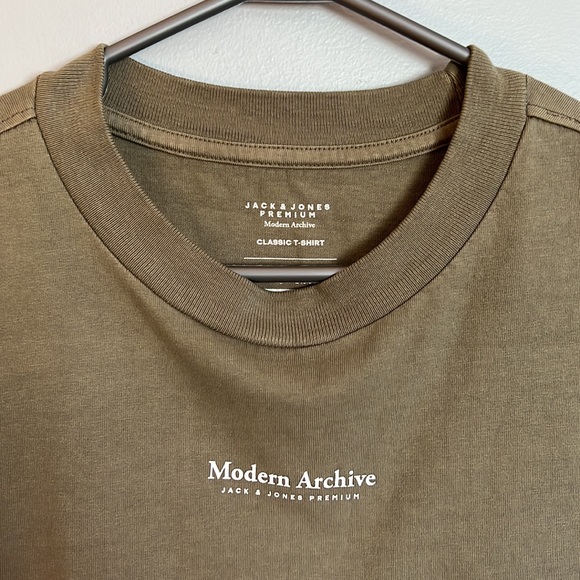 Classic T-Short by Jack & Jones. US M - Picture 2 of 2